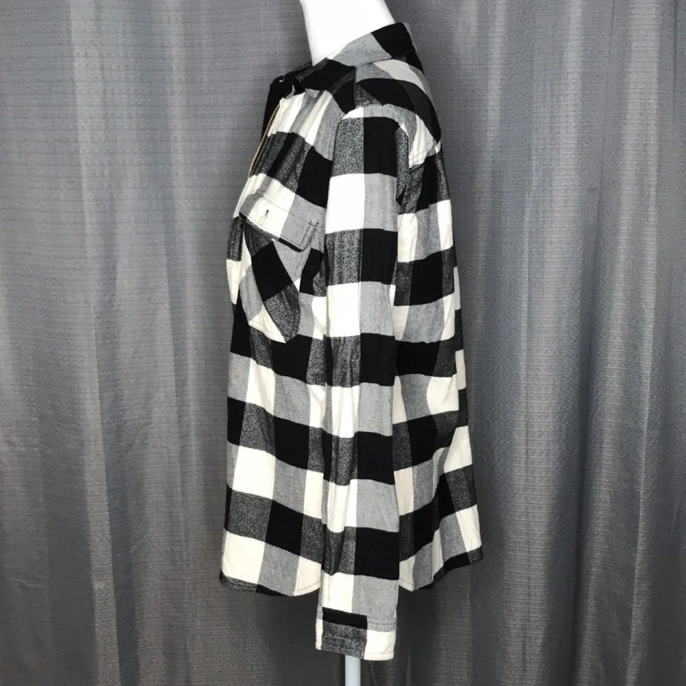 J. CREW SMALL BLACK & WHITE PULLOVER